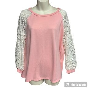 BiBi pink/cream top size small lace sleeves sweatshirt feel lightweight